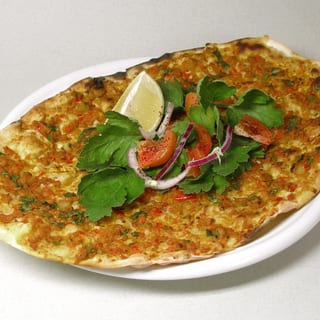 Lahmajun